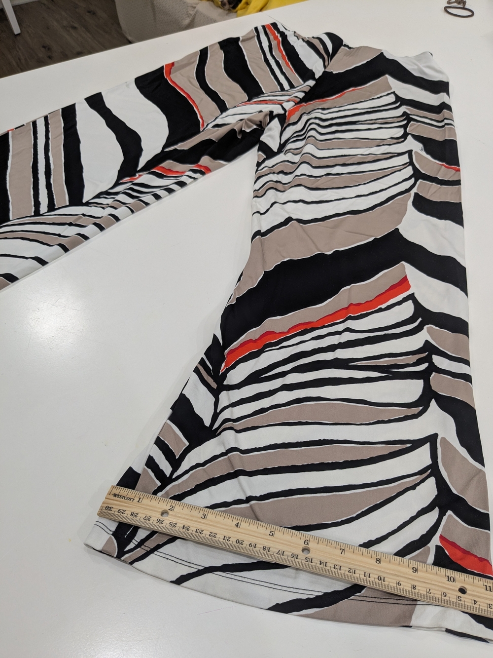 Trina Turk Los Angeles Wide Leg Pants Black White Orange Print Palazzo